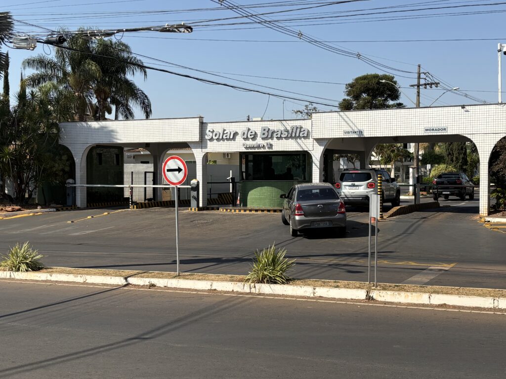 Calmaria nos arredores do condomínio de Bolsonaro na retomada do julgamento