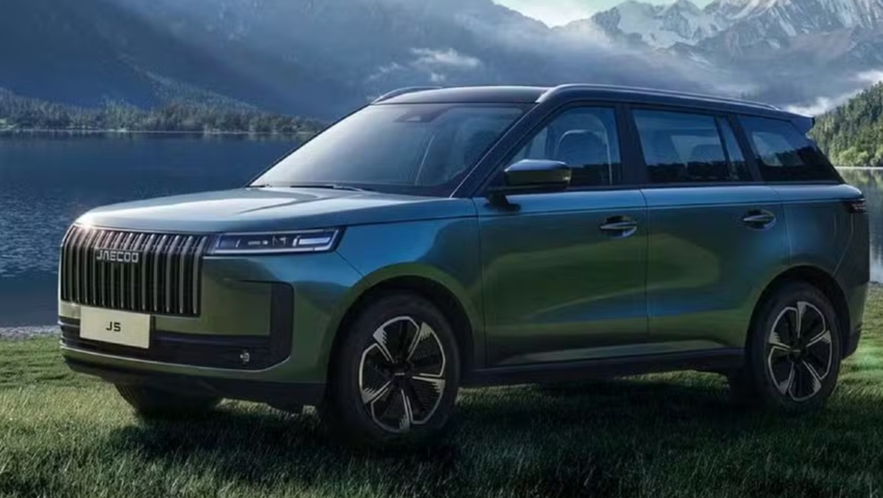 Jaecoo 5 chega à Europa com preço do Duster e mais tecnologia
