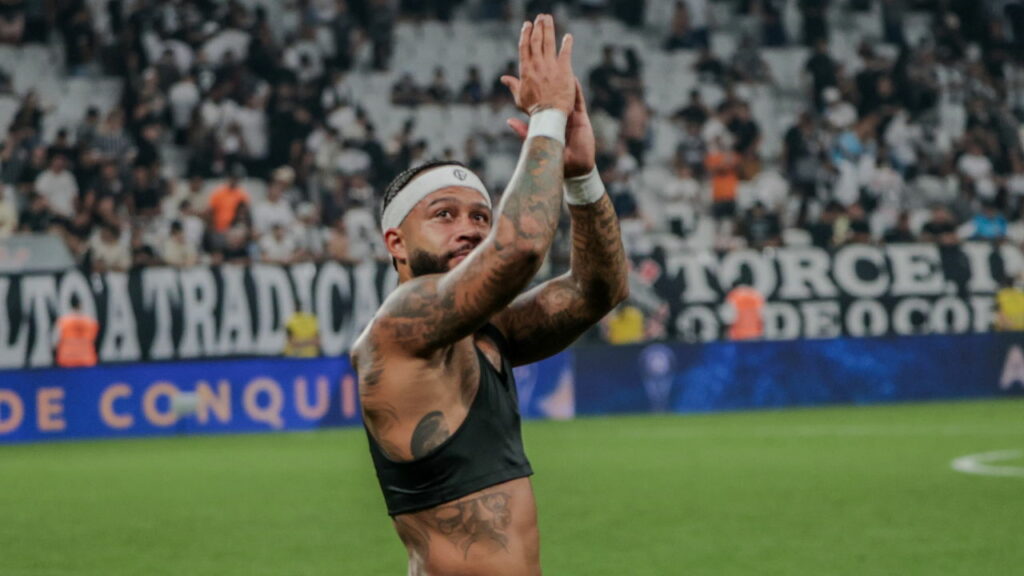 Corinthians confirma nova lesão de Memphis