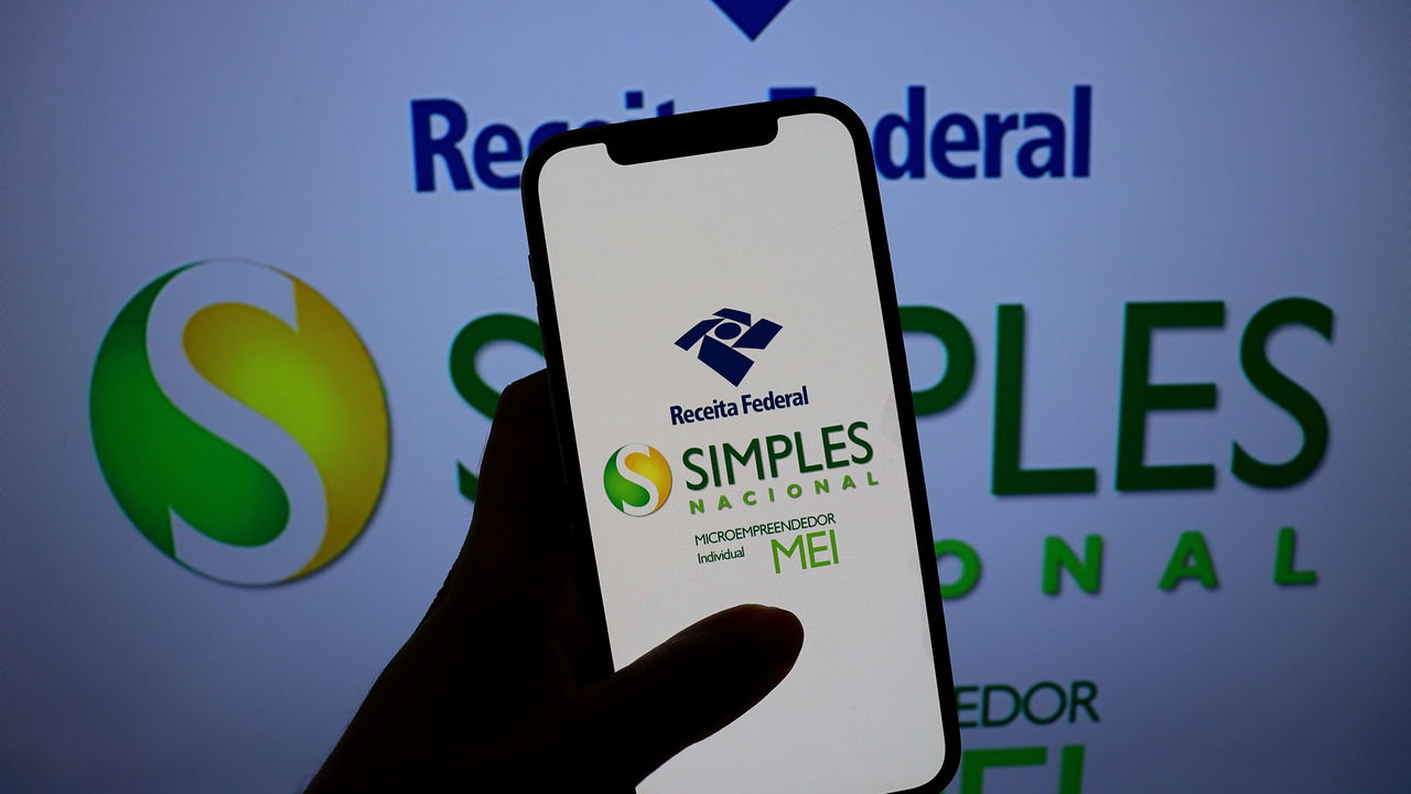 Lista das profissões que estão fora do MEI em 2025