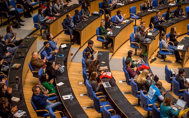ONU aprova resolução pela criação do Estado palestino