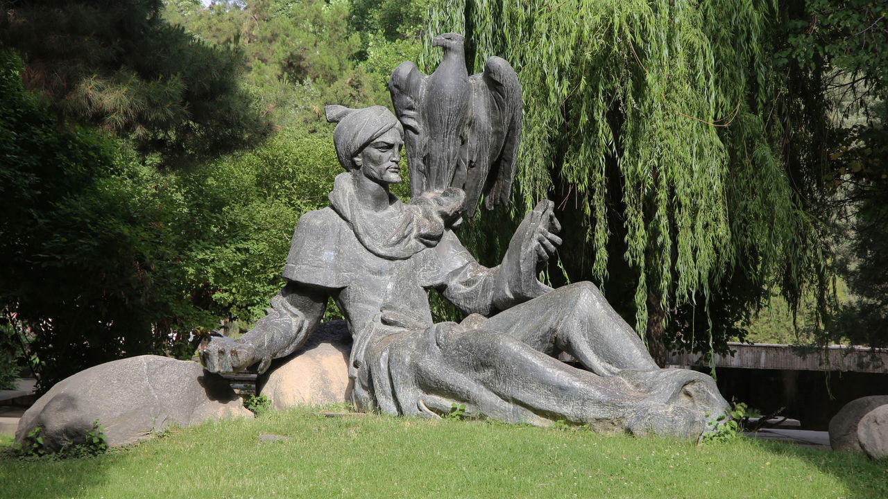 Quatro pessoas que você deve evitar segundo Omar Khayyam