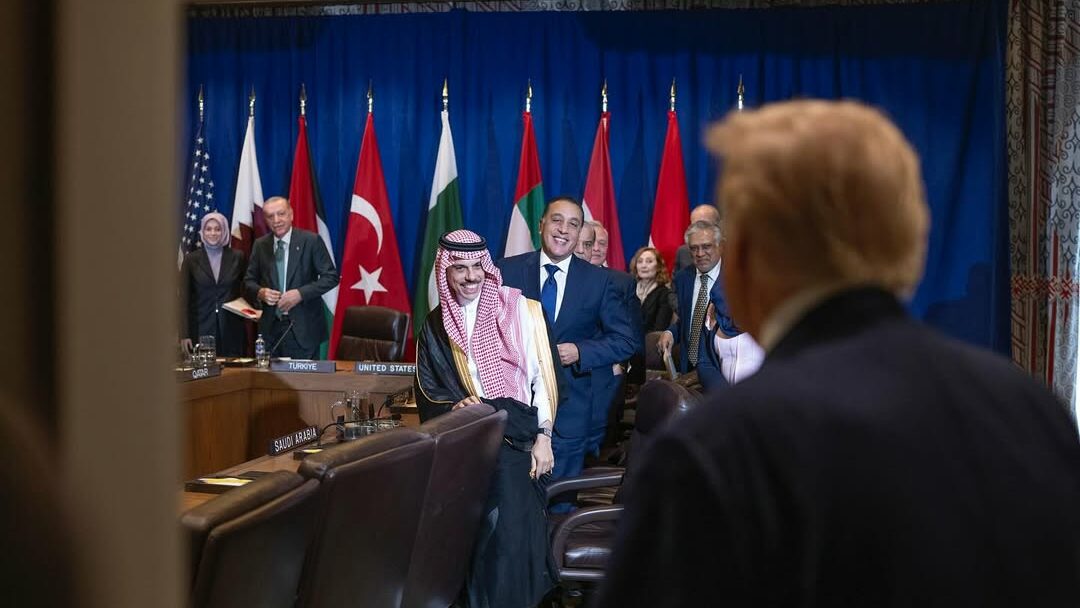 Trump apresenta a líderes árabes plano de paz para Gaza