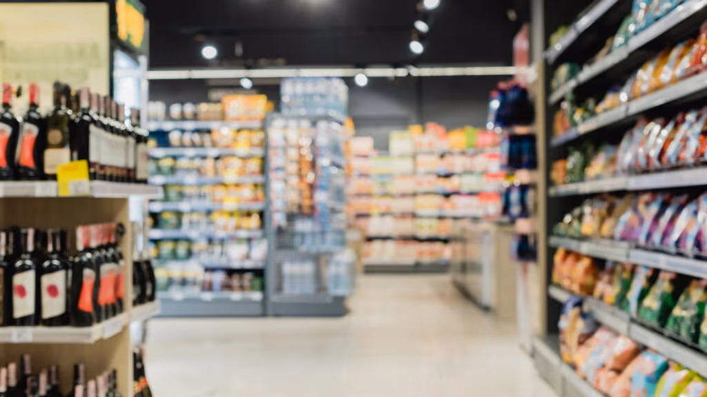 Rede de supermercados faz super promoção antes de fechamento total