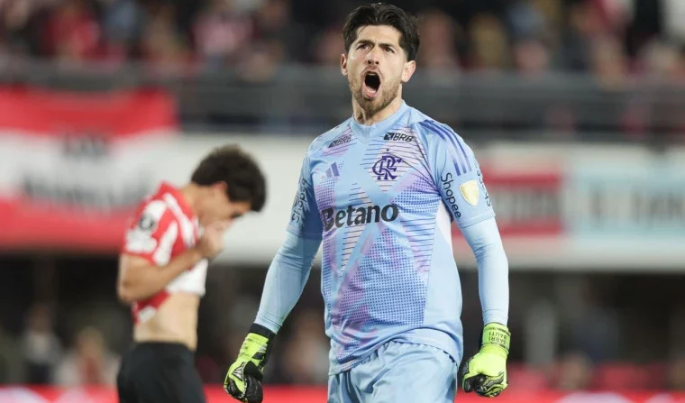 Rossi falha mas garante o Flamengo na semifinal da Libertadores