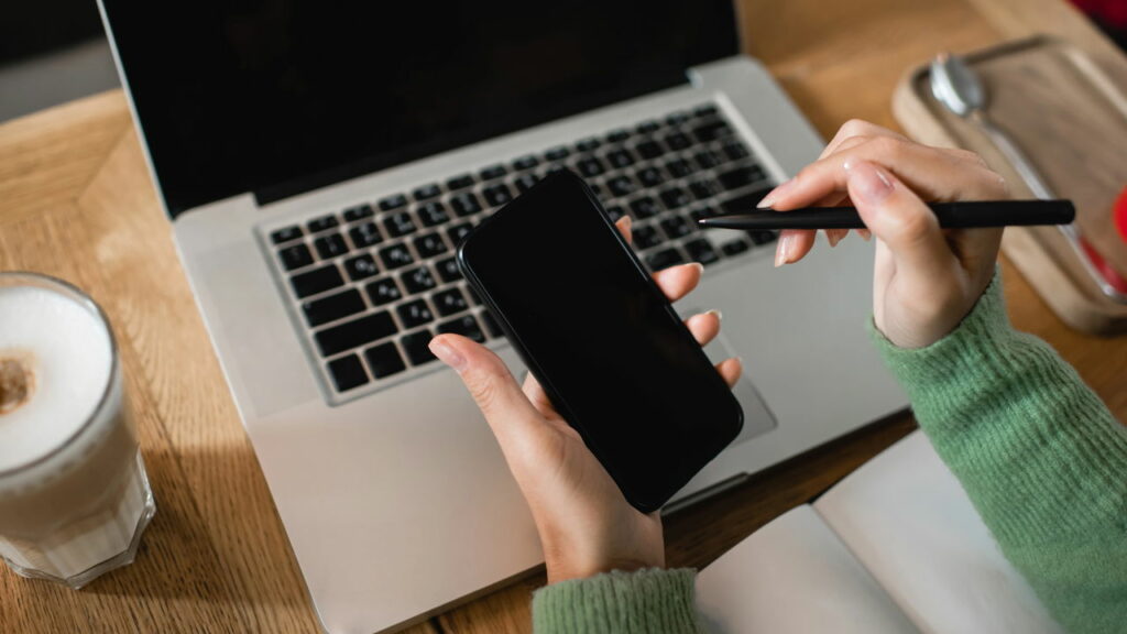 Como transferir fotos e vídeos do celular para o PC
