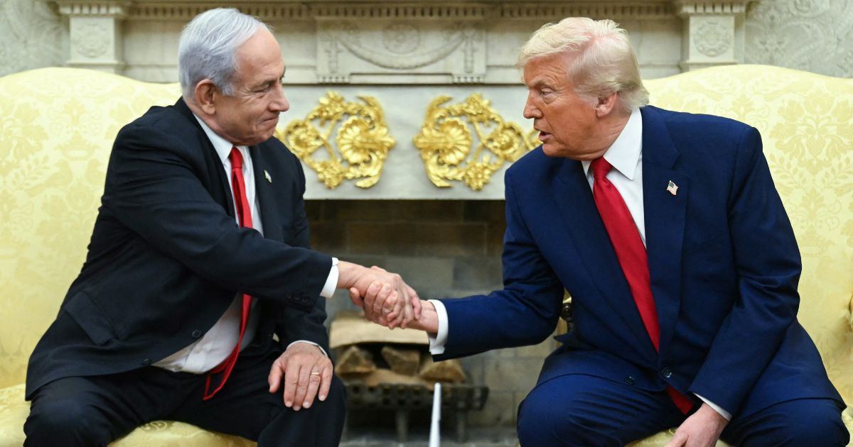 Após expressar otimismo sobre Oriente Médio, Trump recebe Netanyahu na Casa Branca