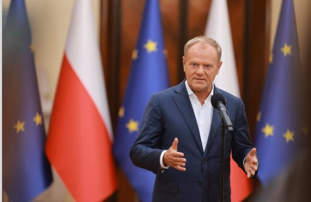 Tusk contradiz Trump: “ataque de drone russo contra a Polônia” não foi um acidente