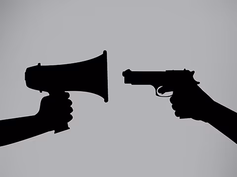 A liberdade de expressão como antídoto à violência social