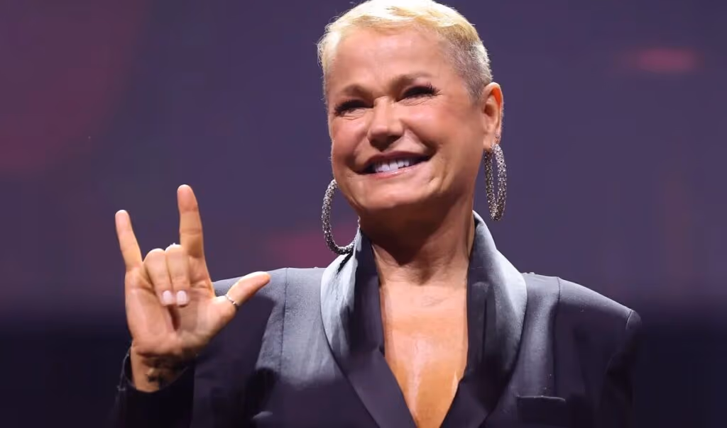 O novo visual de Xuxa Meneghel após transplante