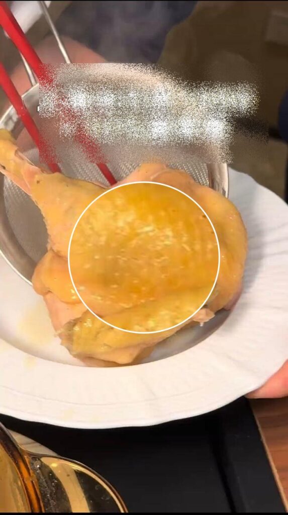 Frango de 7,4 milhões causa escândalo em Xangai