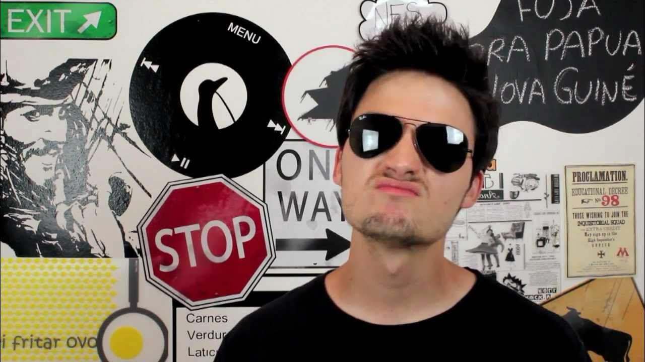 Felipe Neto descobriu que livro não dá lucro