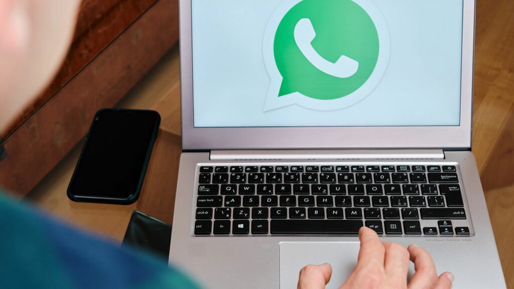 O risco no WhatsApp que pode encher seu smartphone de vírus