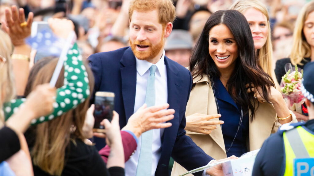 William e Kate mostram nova casa de US $ 22 milhões em meio a floresta onde George, Charlotte e Louis crescerão