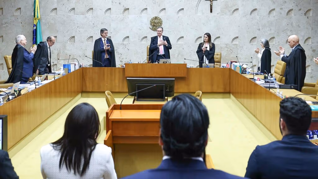 Barroso se despede da presidência do STF: “Viver é andar na corda bamba”