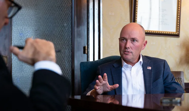 “Palavras não são violência. Violência é violência”, diz governador de Utah sobre morte de Charlie Kirk