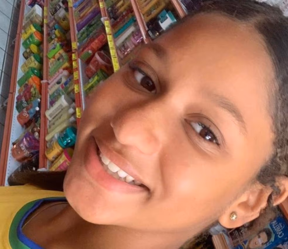 Menina de 11 anos morre espancada após se negar a “ficar” com colega de escola