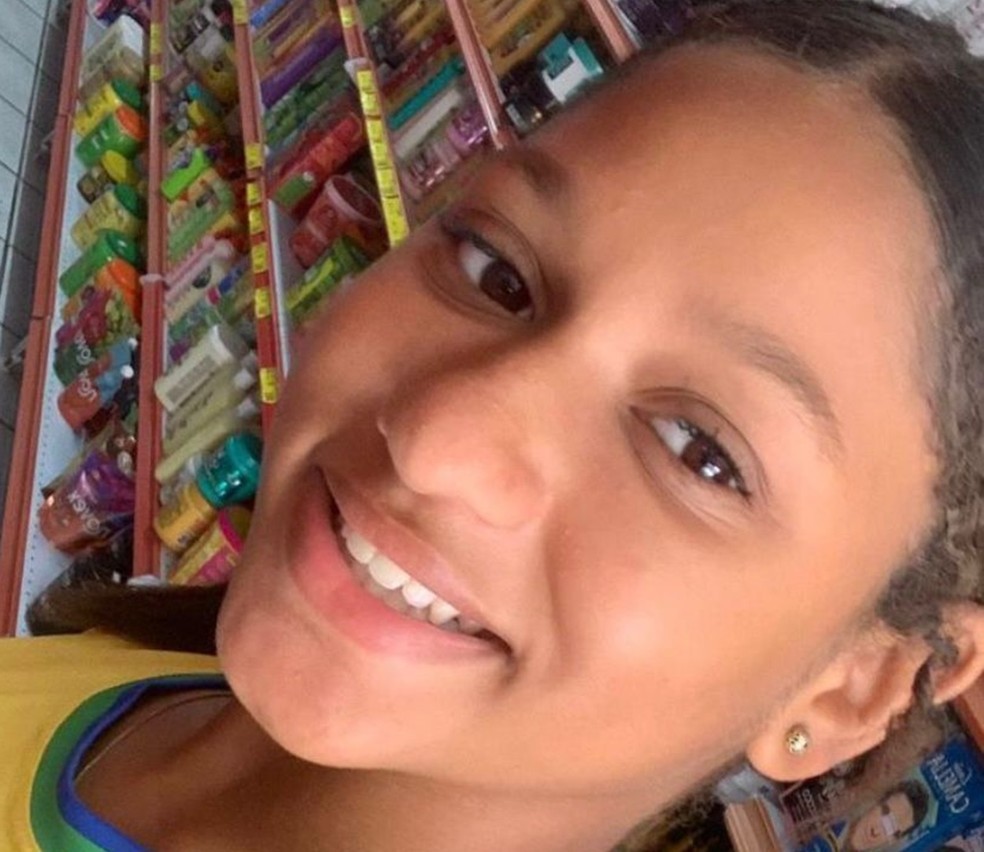 Menina de 11 anos morre espancada após se negar a “ficar” com colega de escola