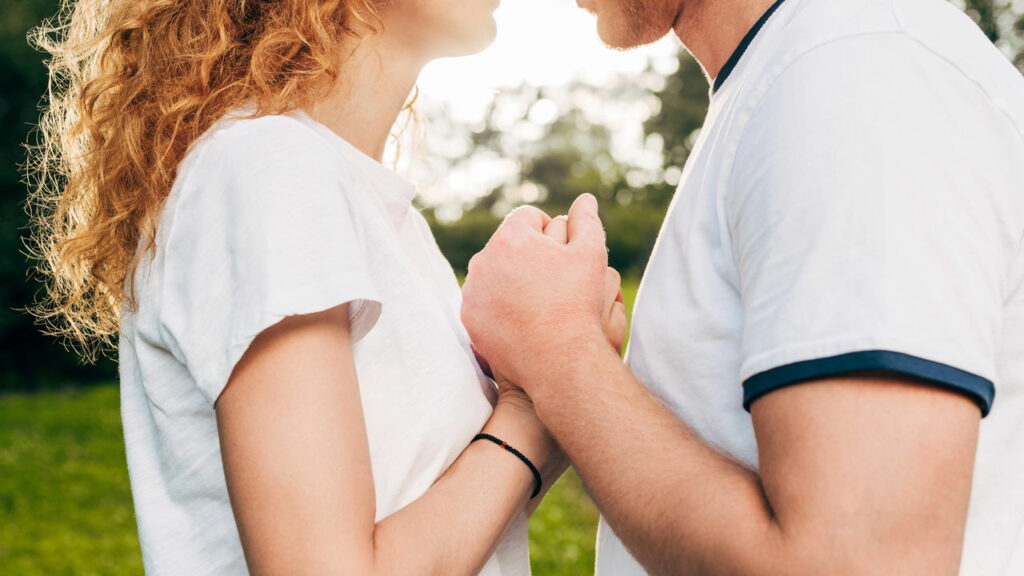 Astros revelam quais signos poderão viver romances intensos ainda em 2025 - Créditos: depositphotos.com / IgorVetushko