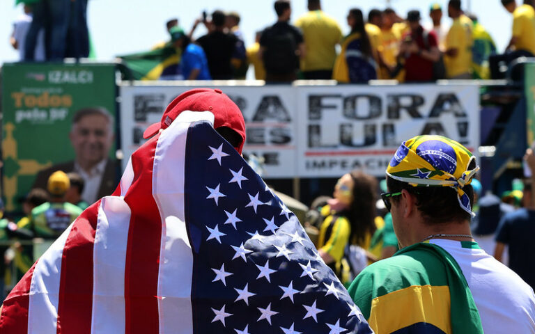 Crusoé: A bandeira na Paulista e a vassalagem simbólica