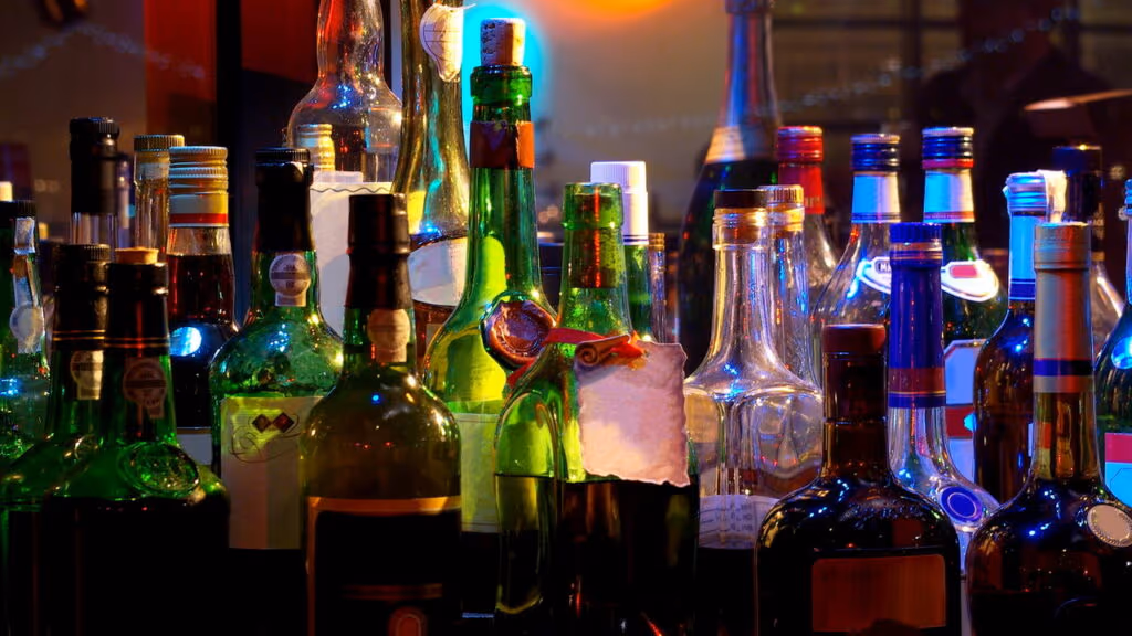 Bebidas adulteradas com metanol podem ter chegado a Pernambuco