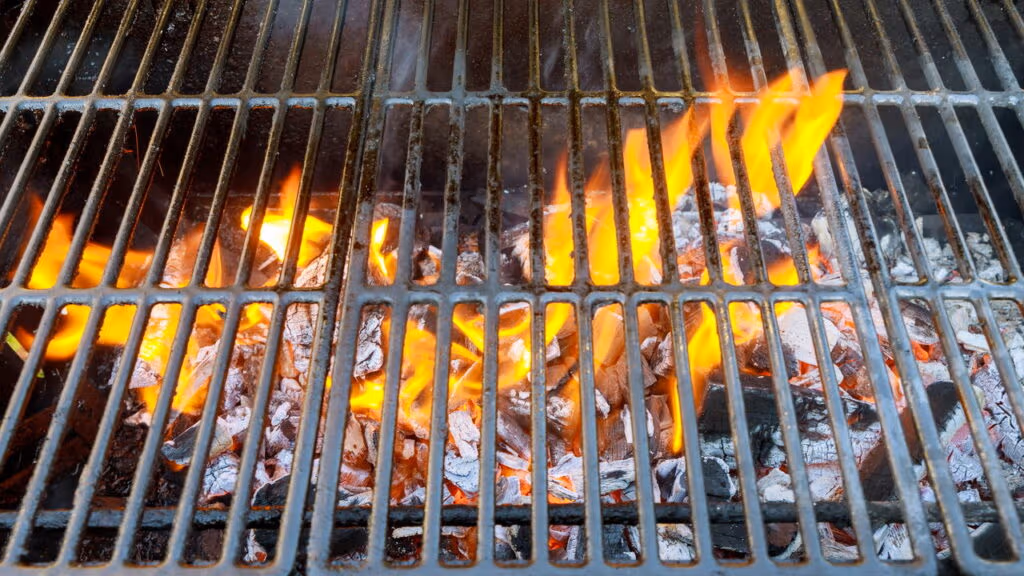 Explosão em churrascaria na Bahia deixa sete pessoas feridas