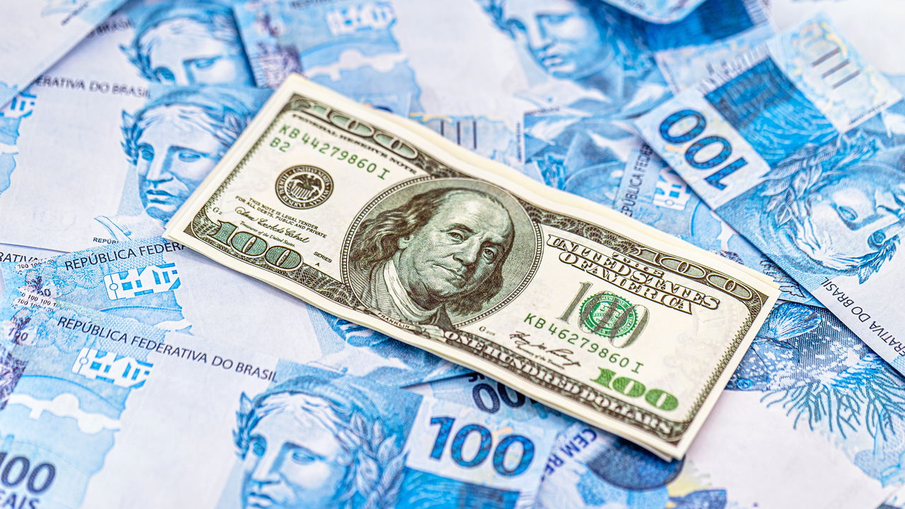 Quanto custa o dólar hoje, 30/09? Moeda americana abre o dia em alta