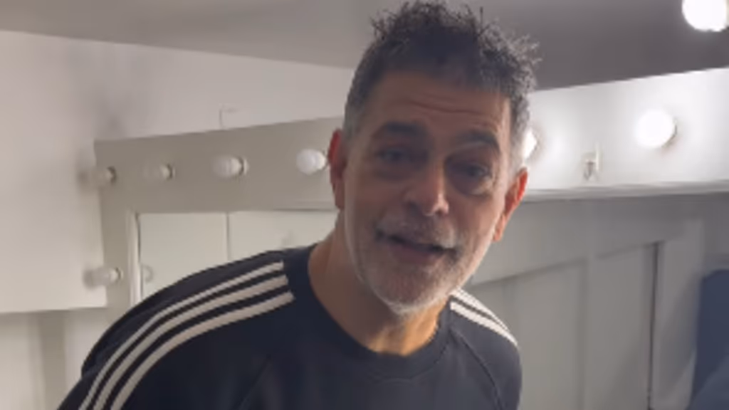 Eduardo Moscovis abre o jogo sobre luta contra álcool e drogas