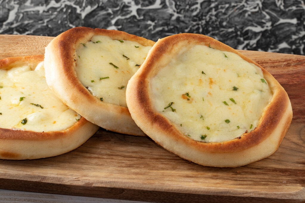 5 receitas fáceis de esfiha aberta e fechada