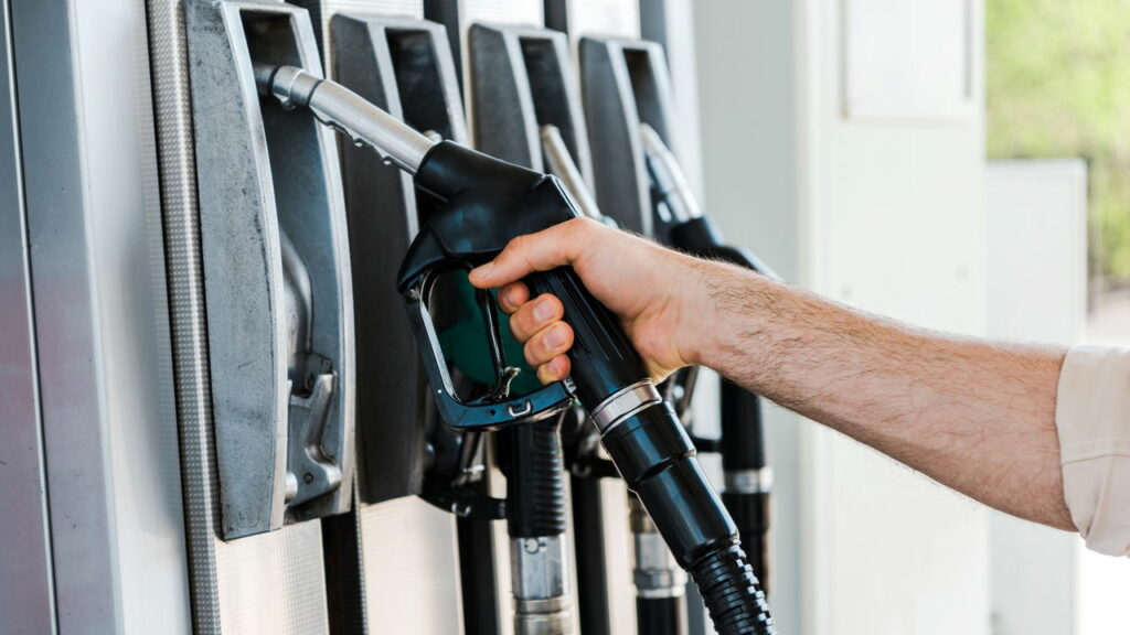 Nova gasolina com 30% de etanol já começa a chegar aos postos em todo o Brasil