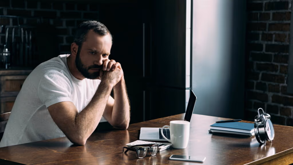 Esses 3 signos começam janeiro mais cansados emocionalmente e sentem o peso do início do ano