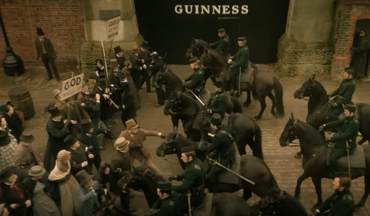 Essa nova e viciante série de época de 8 episódios acaba de chegar à Netflix