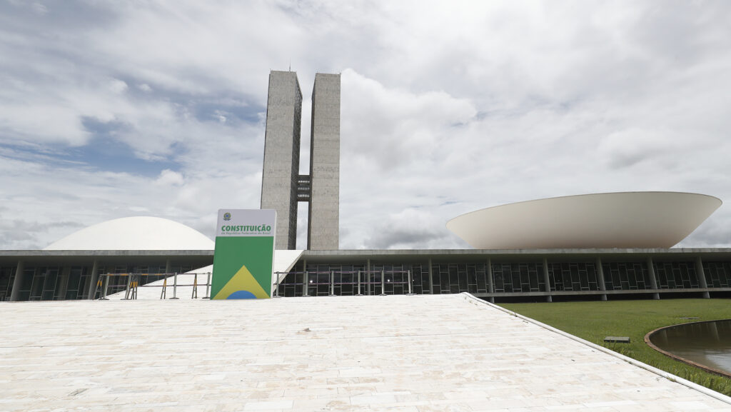 PEC da Blindagem é mais um sintoma da doença
