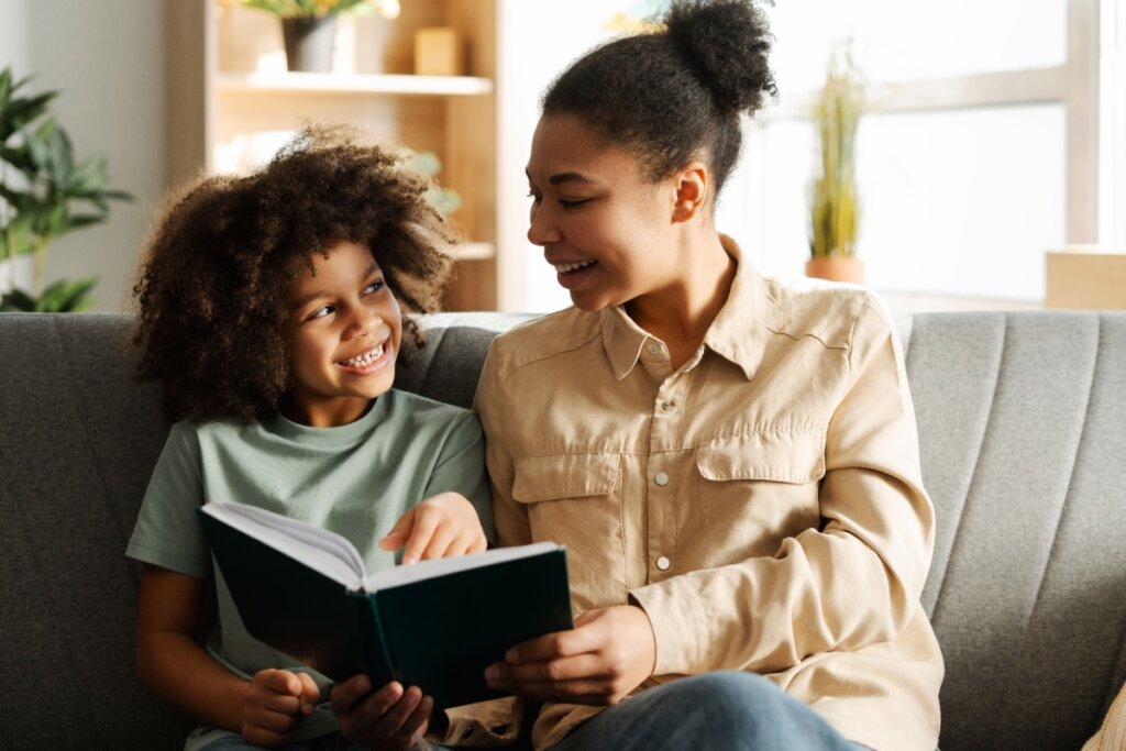 5 dicas para estimular a leitura e a escrita na infância