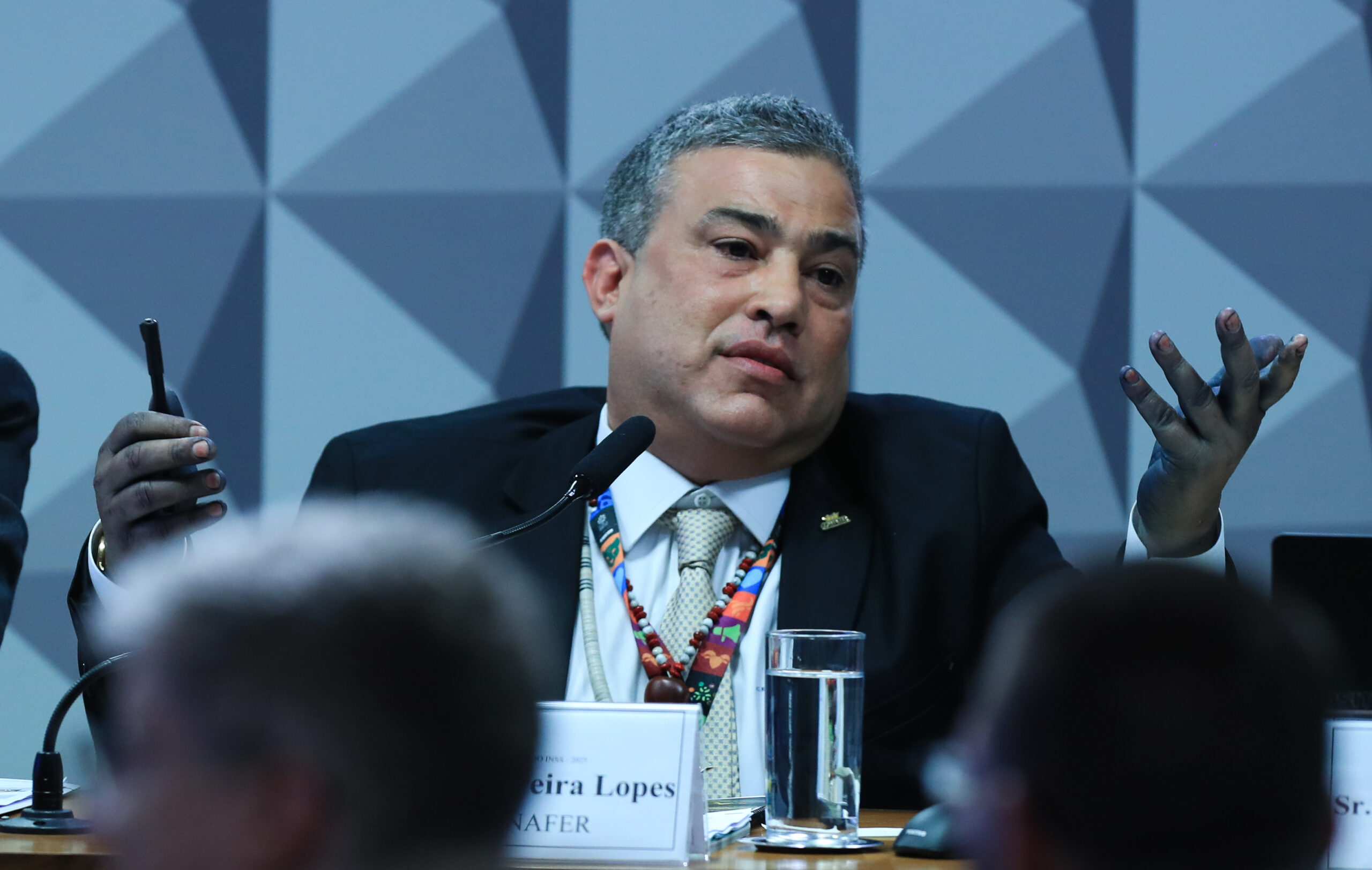 Presidente da Conafer paga fiança e é solto