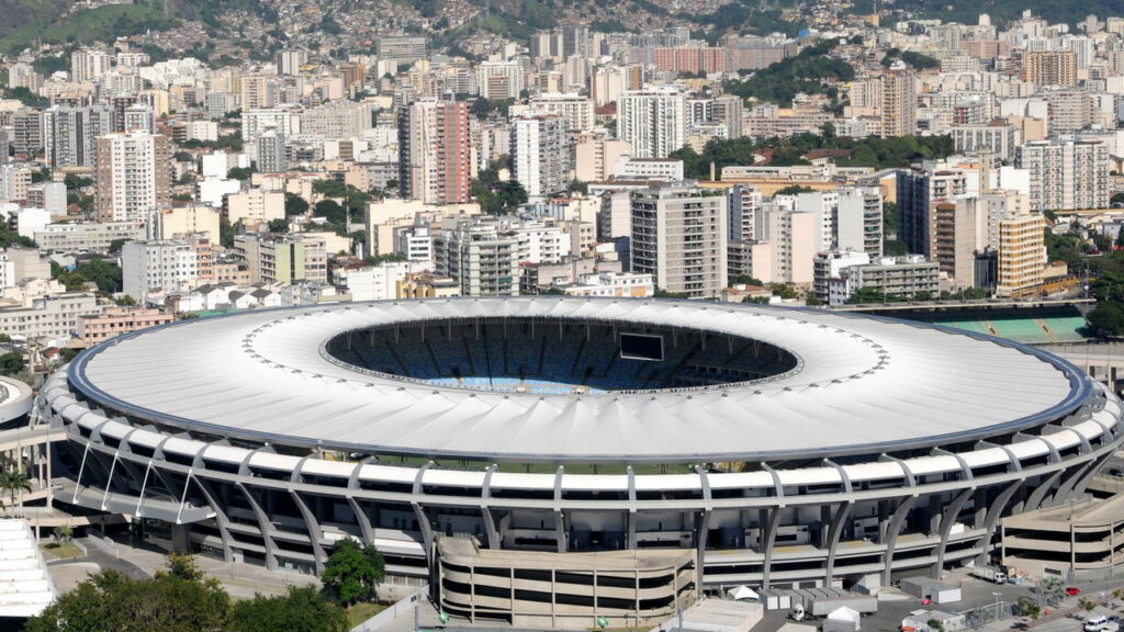 Jovem funcionário viraliza ao depredar o vestiário do Fluminense