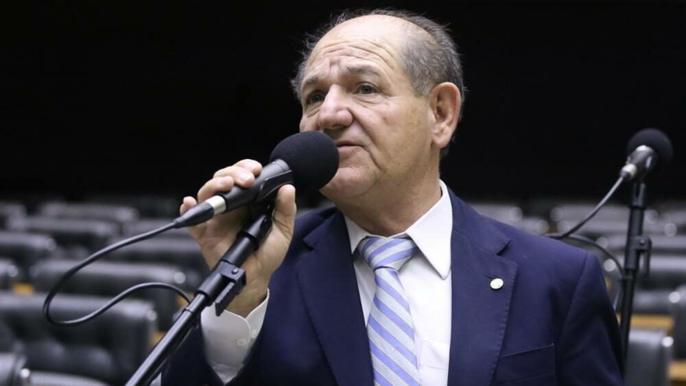 Câmara autoriza suplente de Zambelli a fazer mudanças em gabinete da deputada