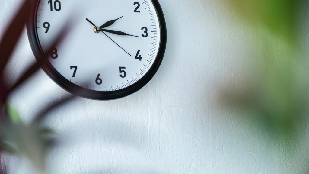 Viagem no tempo se tornou possível? Entenda tudo sobre reversão temporal quântica