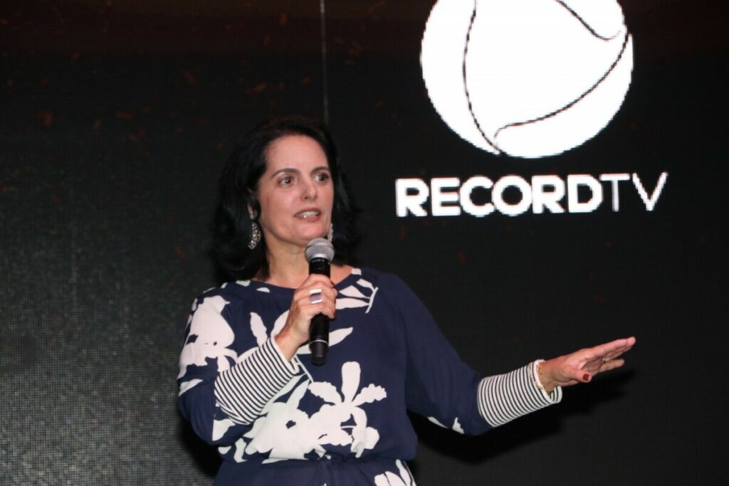 Autora de novela bíblica da Record propõe folhetim para a Globo