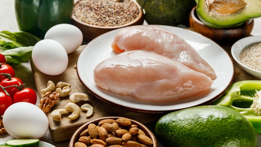 Estes 8 alimentos proteicos aceleram recuperação e maximizam ganho de massa magra