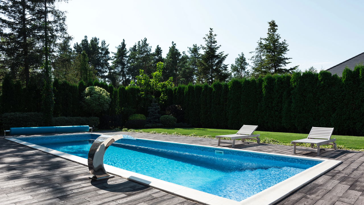 Quanto custa construir uma piscina hoje? Confira preços e materiais em 2025