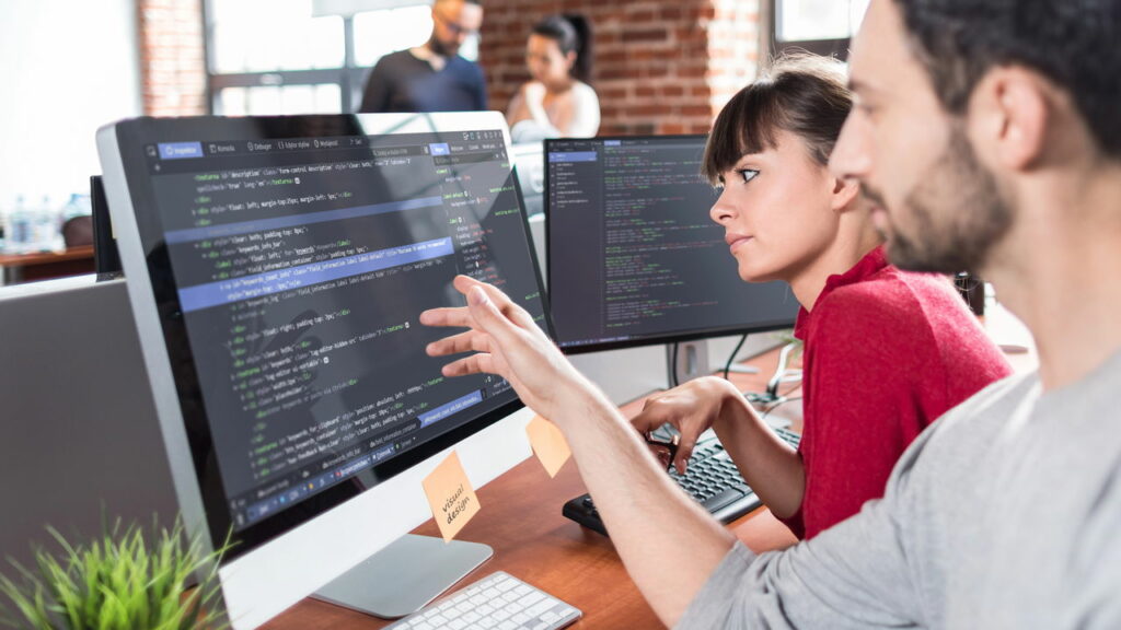 Seis formas de ensinar e ganhar bem sem ser professor tradicional