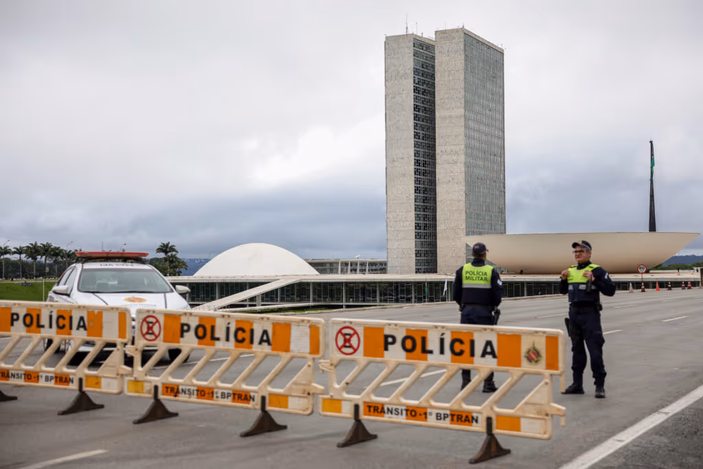 STF forma maioria para manter prerrogativa de autorizar buscas no Congresso