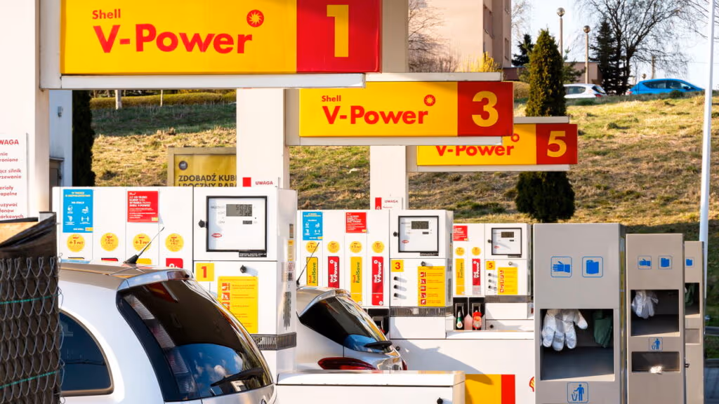 A Shell está prestes a vender os seus postos de gasolina