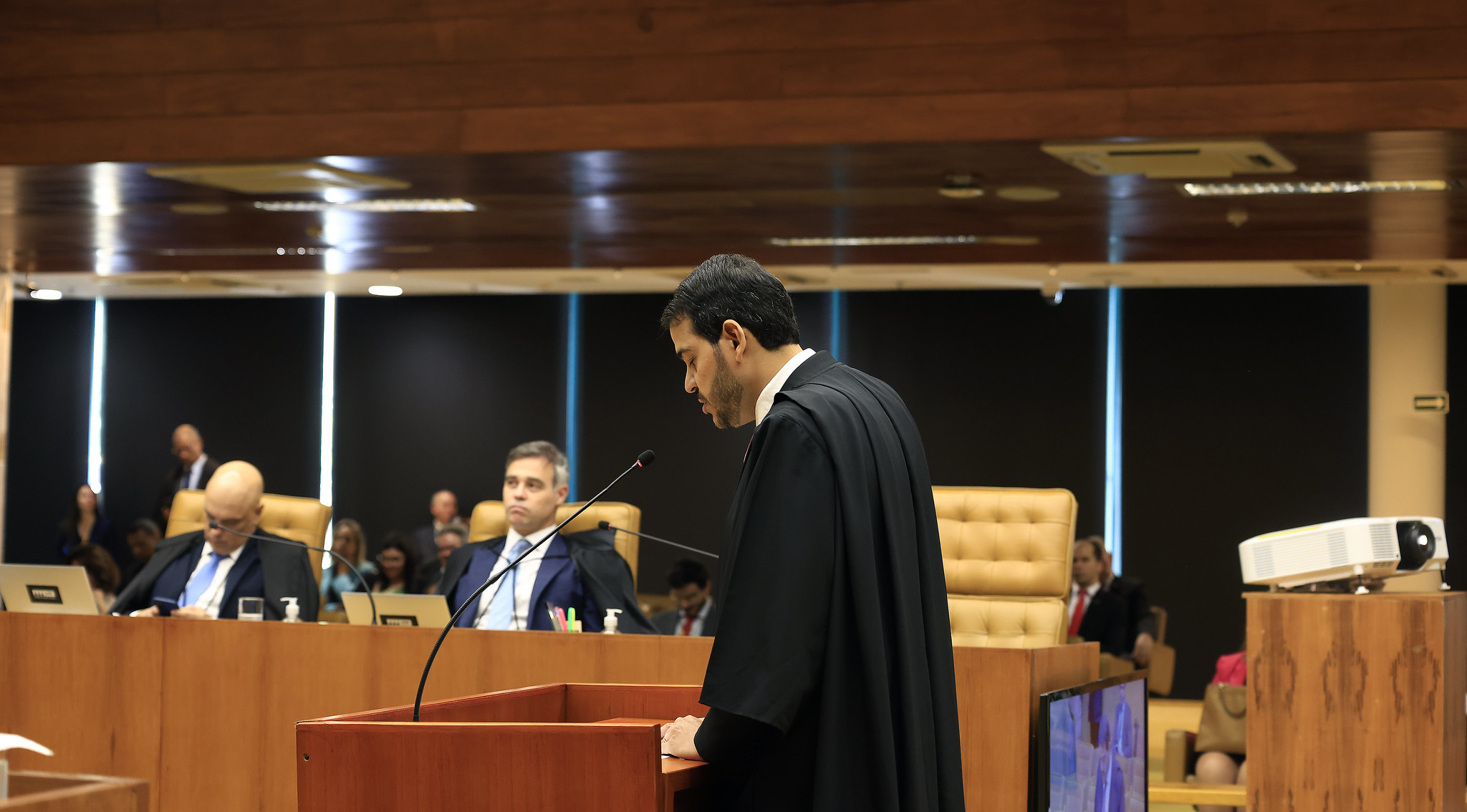 “Terá todo meu apoio junto aos senadores”, diz Mendonça sobre Messias