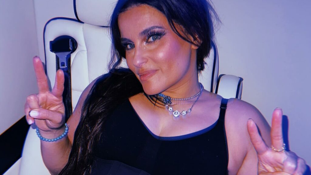 Nelly Furtado anuncia pausa indeterminada dos palcos