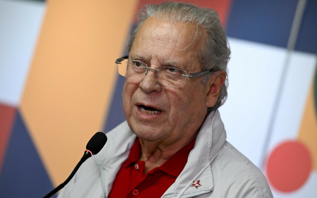 “Jaques Wagner tem a nossa confiança, a confiança de Lula e do PT”, diz Dirceu