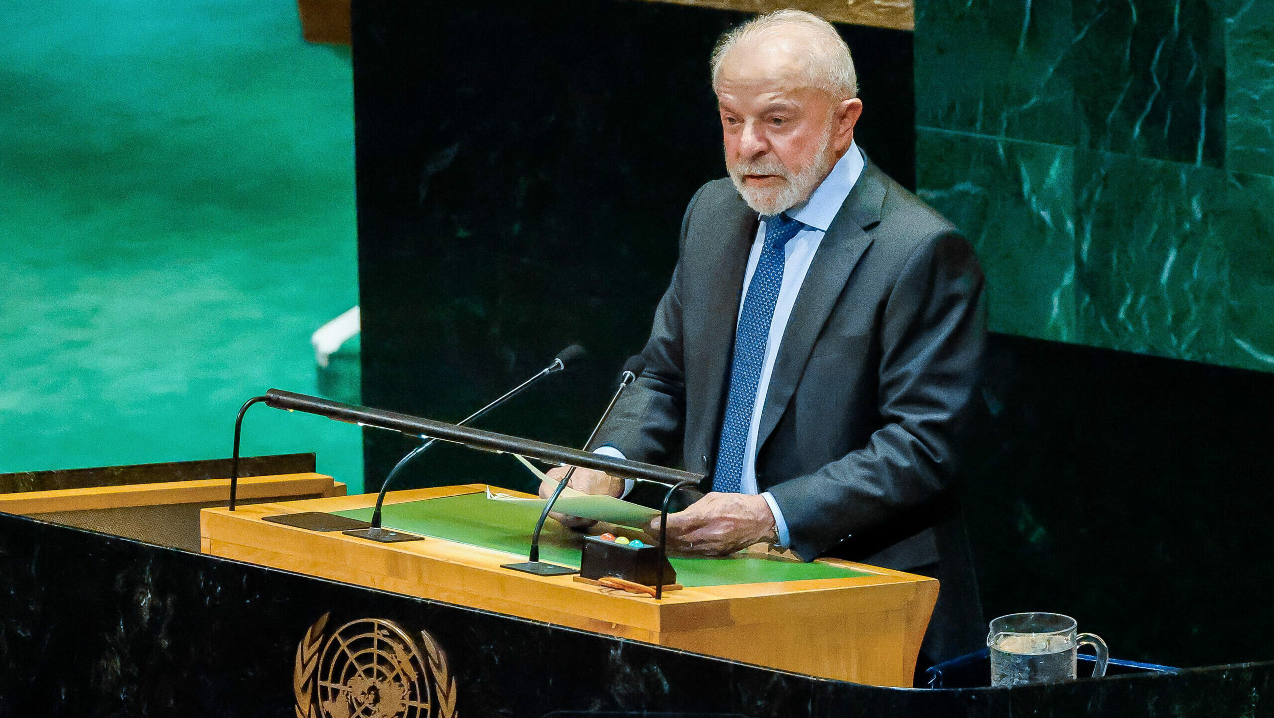 Crusoé: Pesquisa indica como está o páreo para sucessão presidencial