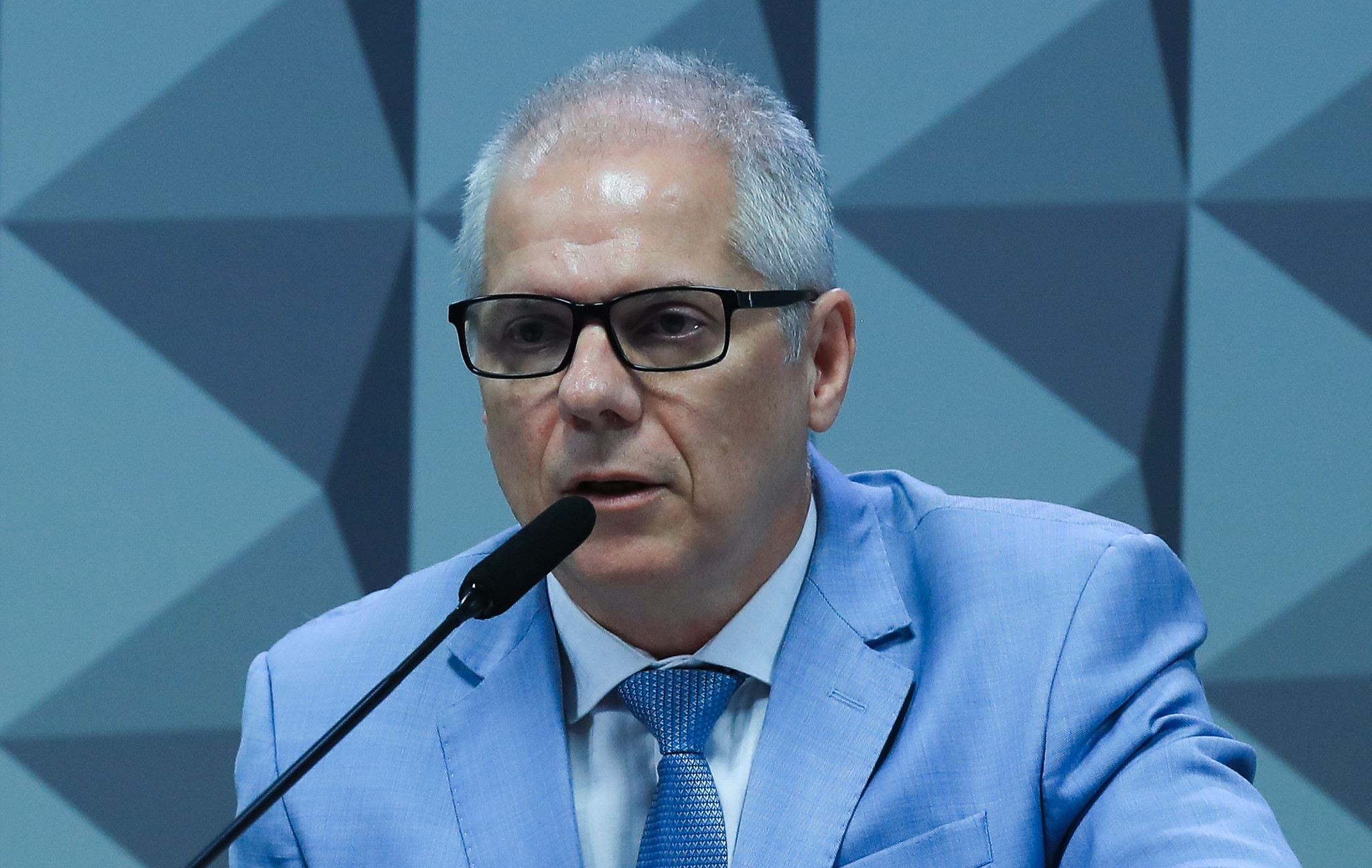 Ex-presidente do INSS usou pizzaria para ocultar valores de propina, diz PF