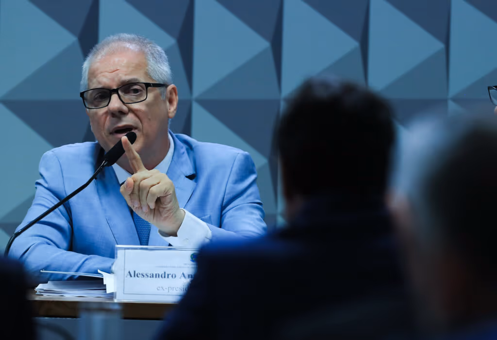 Ex-presidente do INSS nega favorecimento a partidos de esquerda